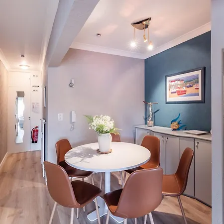 Dante 0103 Beautiful With 2 Bedrooms דה האן